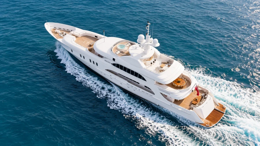 Elite Sensation 164 FT exterior on the water