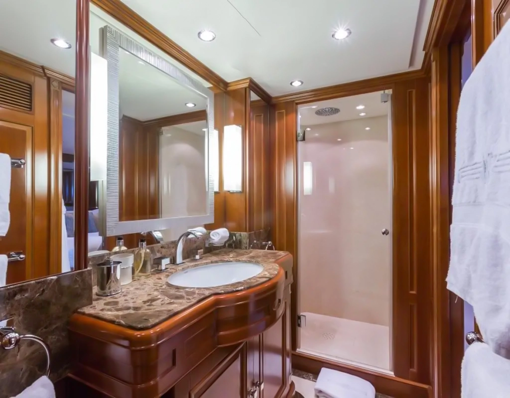 Elite VIP 115 ft, photo 6 of 9