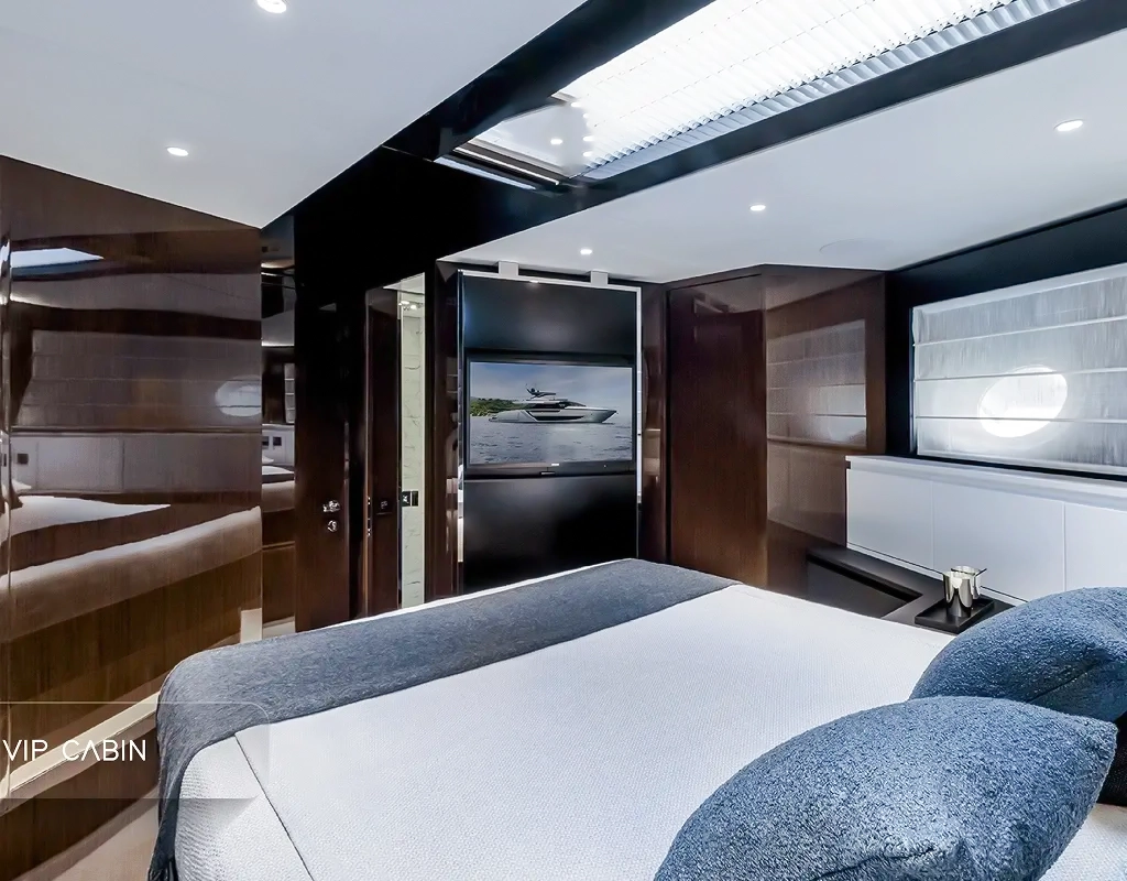 Elite Pershing 82FT, photo 4 of 9